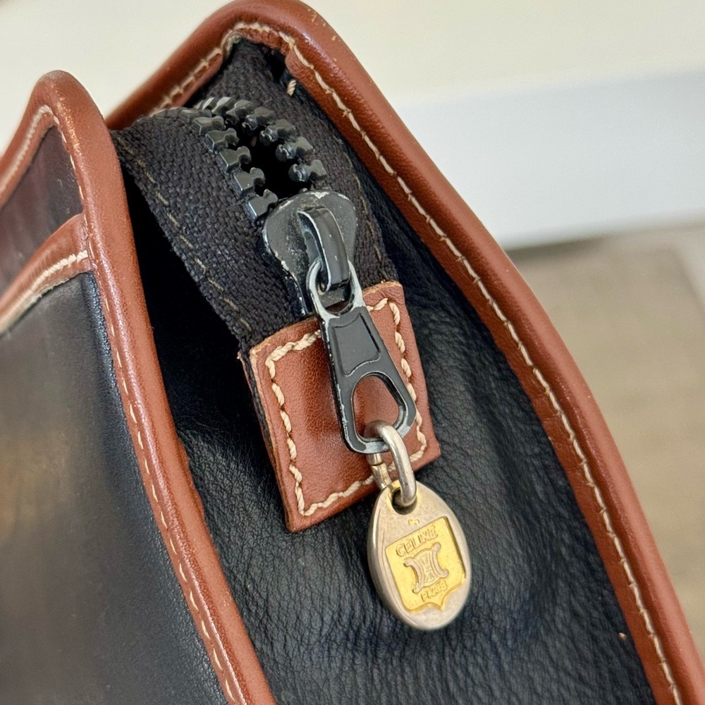 Celine Vintage Triomphe  Black Leather Clutch Bag - Picture 11 of 16